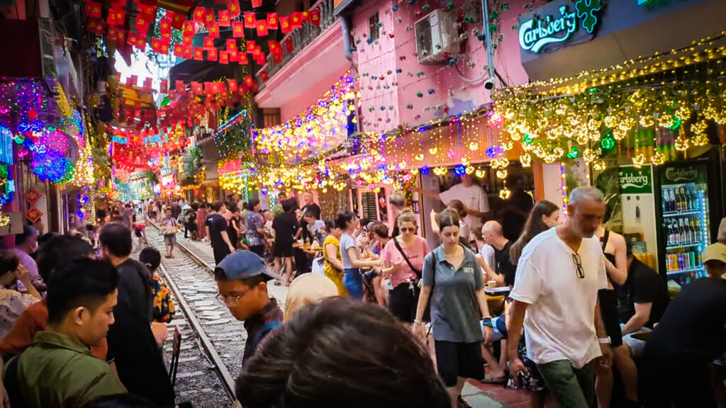 Hanoi Train Street With Kids: Is It Safe and What to Expect 14539 2